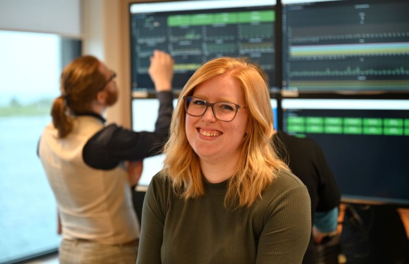 6de_74200578-e74a-46a7-9ab1-b21de826352e